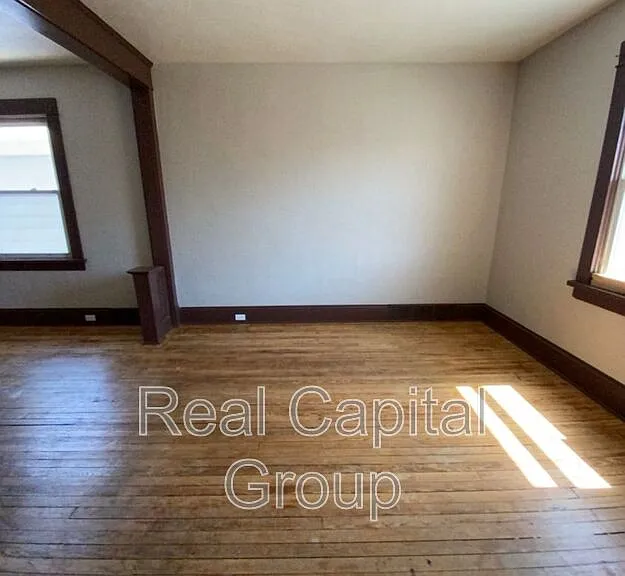 102 Macamley St #2 — Photo 13