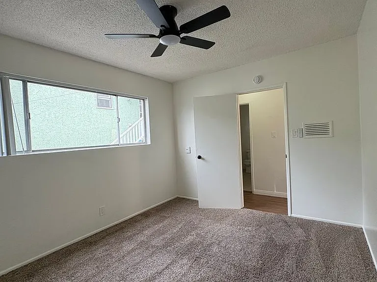 305 Loma Vista St — Photo 11