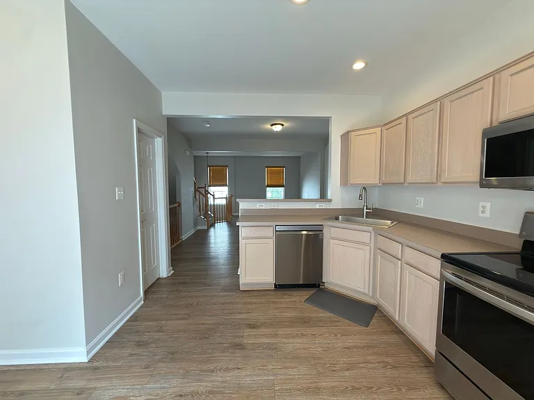 21843 Ryan Park Ter — Photo 16