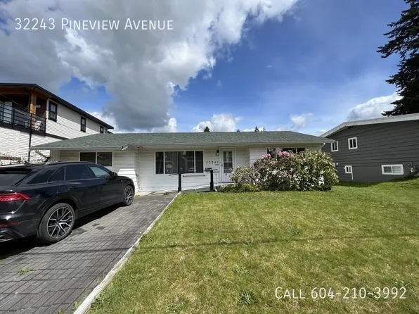 32243 Pineview Ave, Abbotsford, BC V2T 1R2