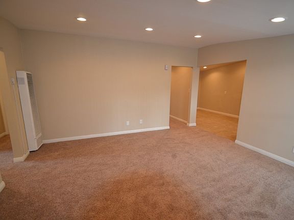 5th image of 16108 E Edna Pl