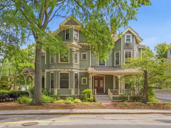 62 Cypress St #1, Brookline, MA 02445