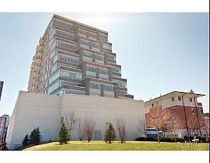 2nd image of 1515 S Prairie Ave Unit 1407