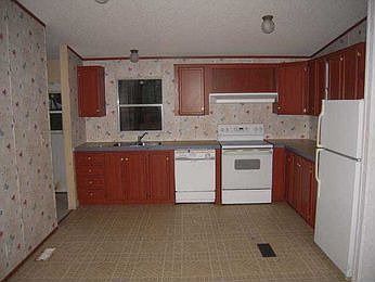 4th image of 19060 Deer Glen Dr
