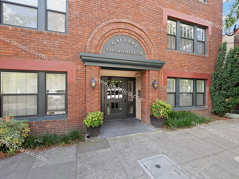 2076 NW Johnson St #201 — Photo 3