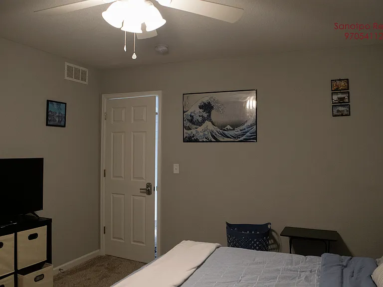 2075 Tonopas Ct #101 — Photo 4