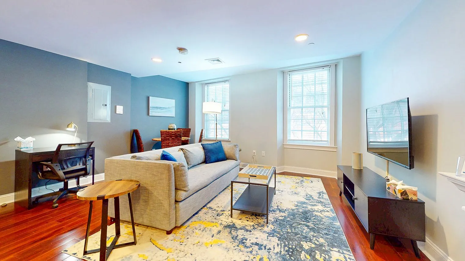 1 bed, 1.0 bath, 796 sqft, $6,226 — Photo 1