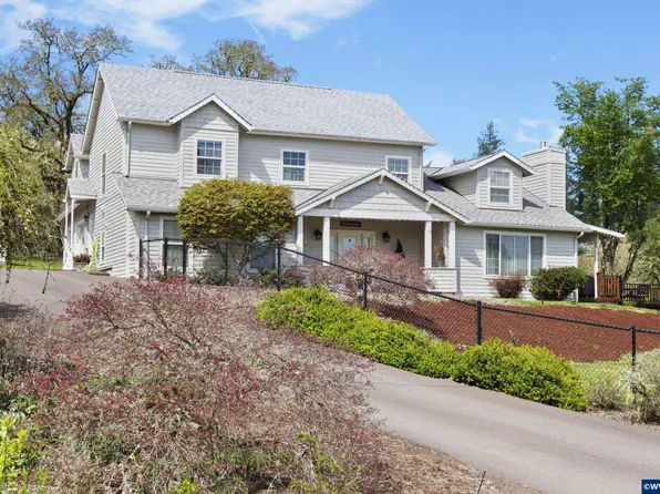 38725 Green Dr, Lebanon, OR 97355