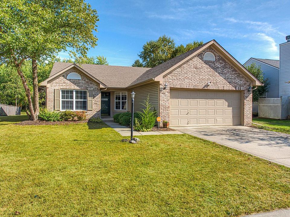 257 Lazy Hollow. Beautiful Modern Home build in 2000