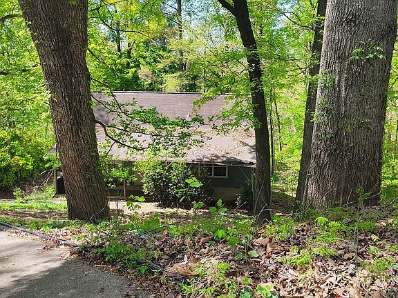 2nd image of 1688 Stoney Point Cir