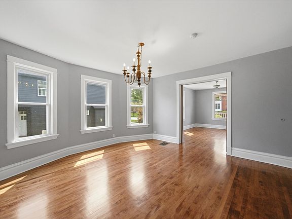 4th image of 247 N Brockway St