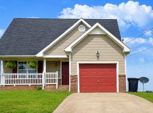 310 Pappy Dr, Oak Grove, KY 42262