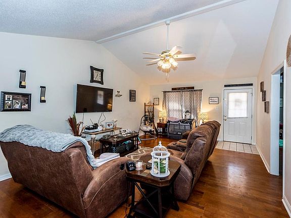 5th image of 3021 Pennington Cir