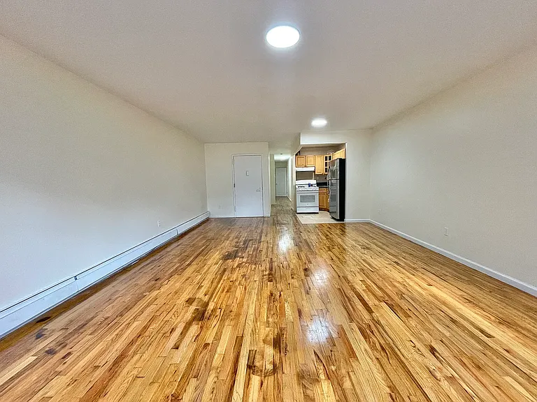 129 E 55th St #2 — Photo 3