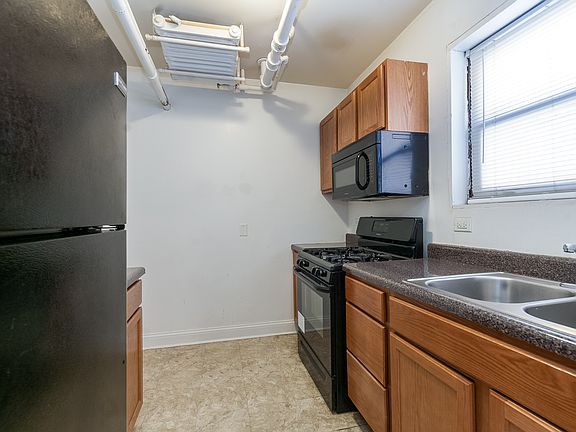 2nd image of 1338 S Austin Blvd #1338B