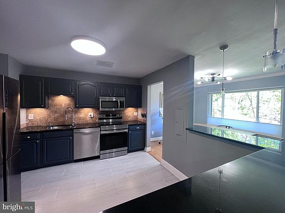 3rd image of 5821 Edson Ln APT 303