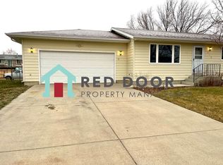 413 32nd Ave NE, Great Falls, MT 59404
