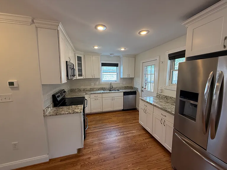 28 Walnut St NW — Photo 10