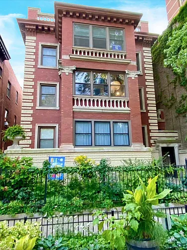 819 W Buena Ave #3 Photo 1