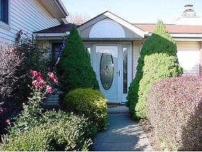 3rd image of 110 Home Ave