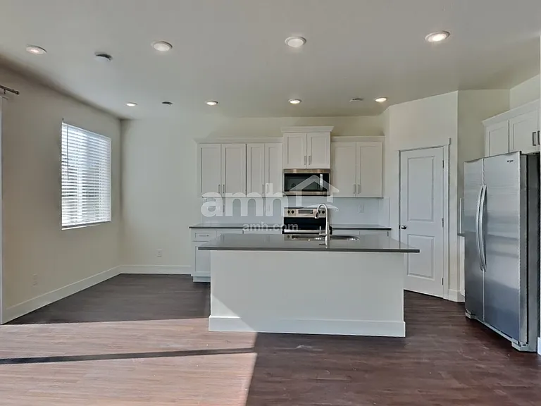 11400 W Mesquite St — Photo 4