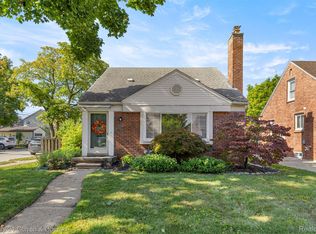 2001 Hubbell St, Dearborn, MI 48128