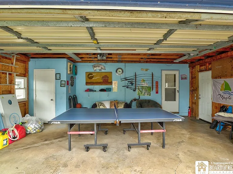 2372 Lakeside Dr — Photo 47
