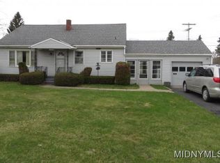 2606 Oneida St, Utica, NY 13501