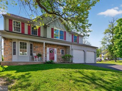 4 E Summit Ave, Ave, PA, 18969