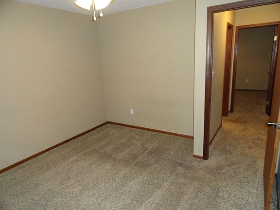 5th image of 16600 E 28th Pl APT B