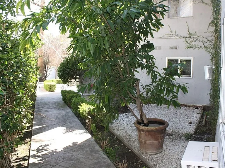 13506 Rye St — Photo 12