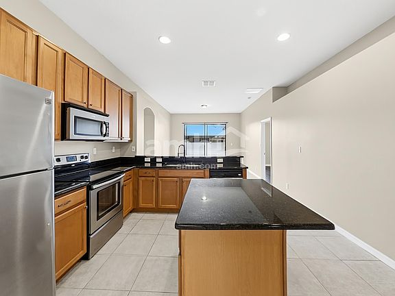4th image of 3663 Briar Run Dr