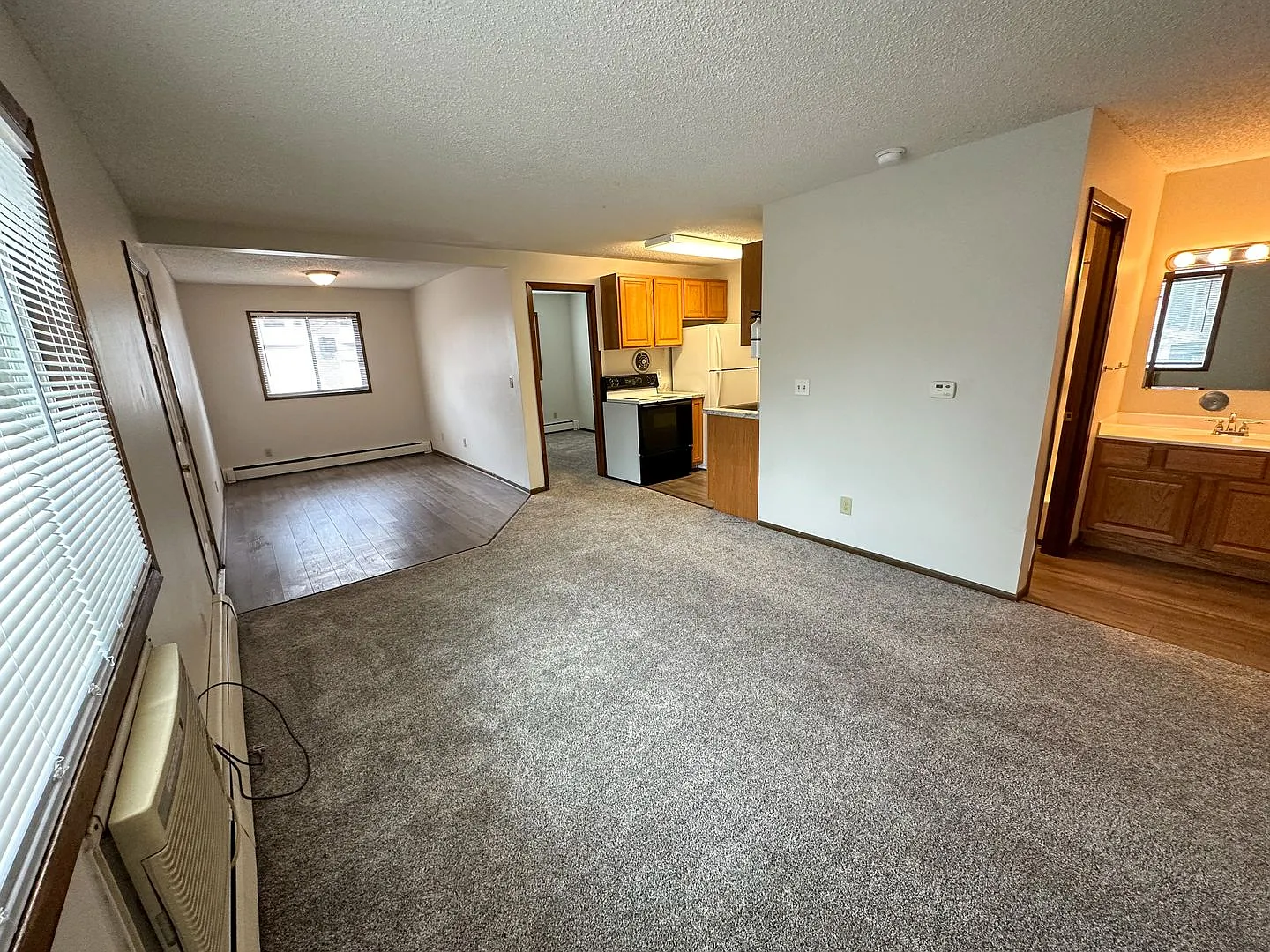 321 Stanton — Photo 1