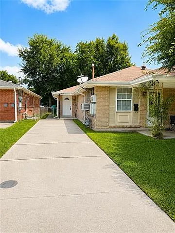 5731 Dimaggio Pl — Photo 1