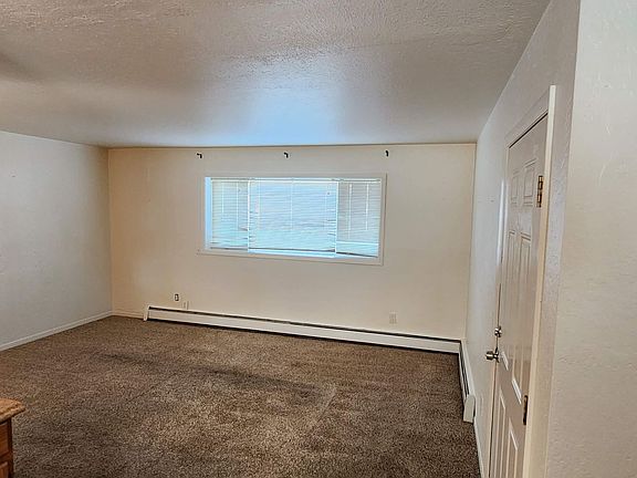3rd image of 401 Mumford St APT 3