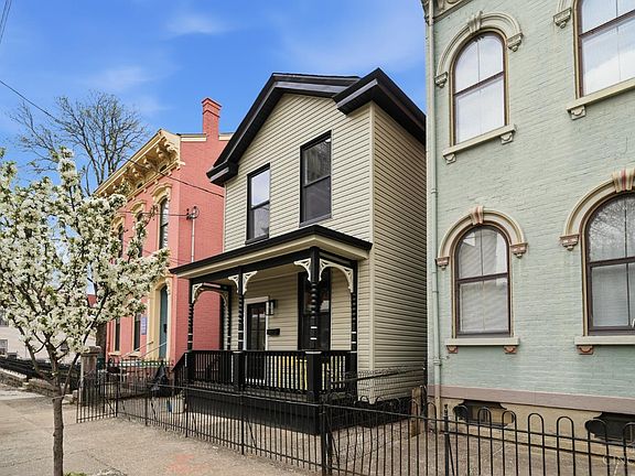 3rd image of 2953 Sidney Ave