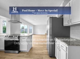 565 Clearview Dr, Port Charlotte, FL 33953