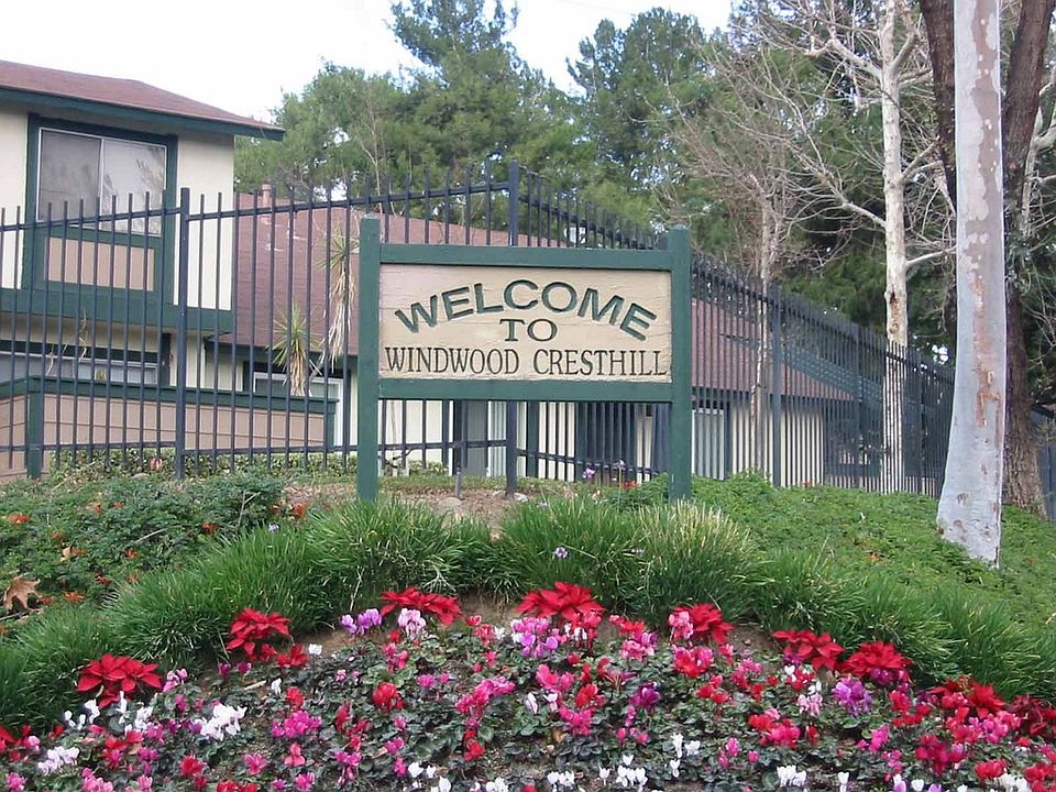1st image of 1718 N Oak Knoll Dr APT B