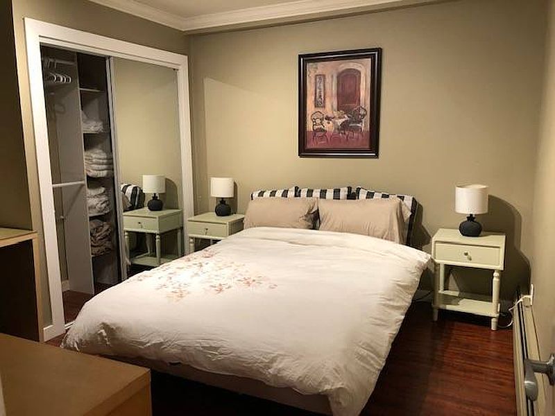 West Vancouver Apartment for rent - 2 Bedrooms — photo 14