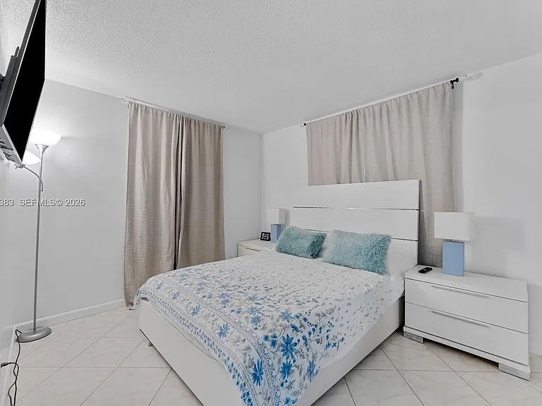 9508 N Military Trl — Photo 16