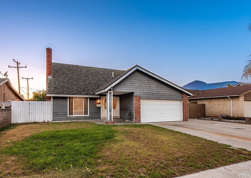 1st image of 301 Del Valle Dr