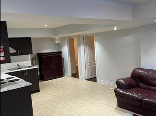 19 Lloyd Sanderson Dr, Brampton, ON L6Y 3A5