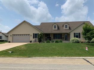 511 N West St, Gifford, IL