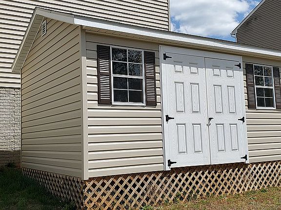 Huge Storage 12' x 16'