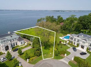 10 Rodney Ln, Great Neck, NY 11024