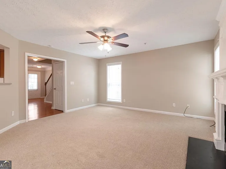 2020 Briar Creek Ct NE — Photo 5
