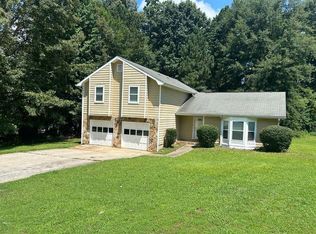 4586 High Gate Ln, Lithonia, GA 30038