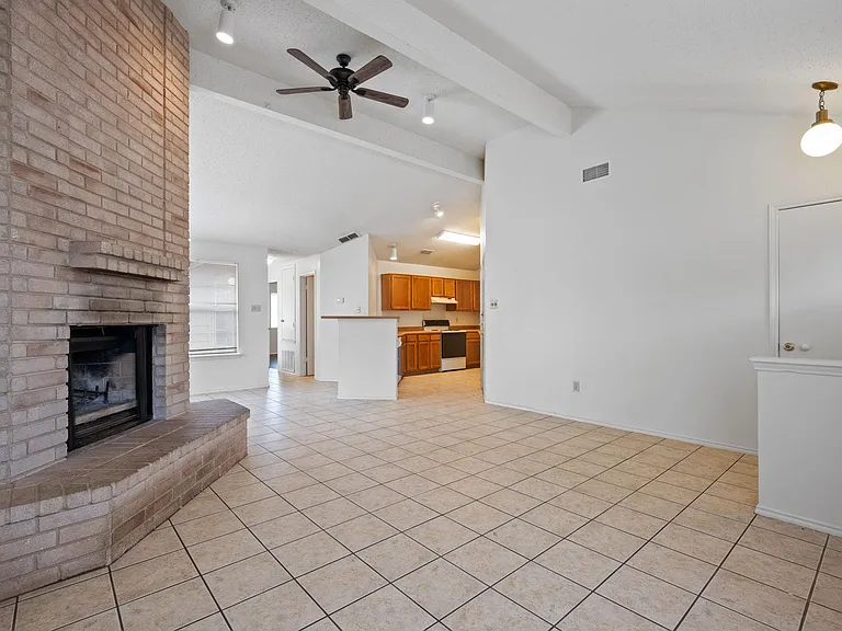 11331 Two Wells Dr — Photo 8