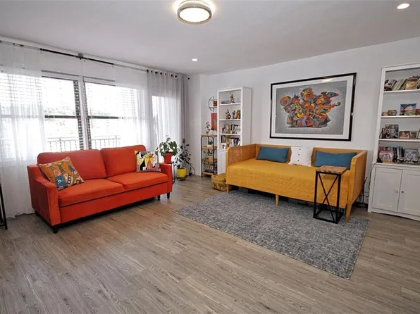 1000 Clove Rd APT 7G, Staten Island, NY 10301