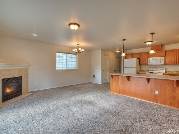 4th image of 16013 124th Avenue Ct E